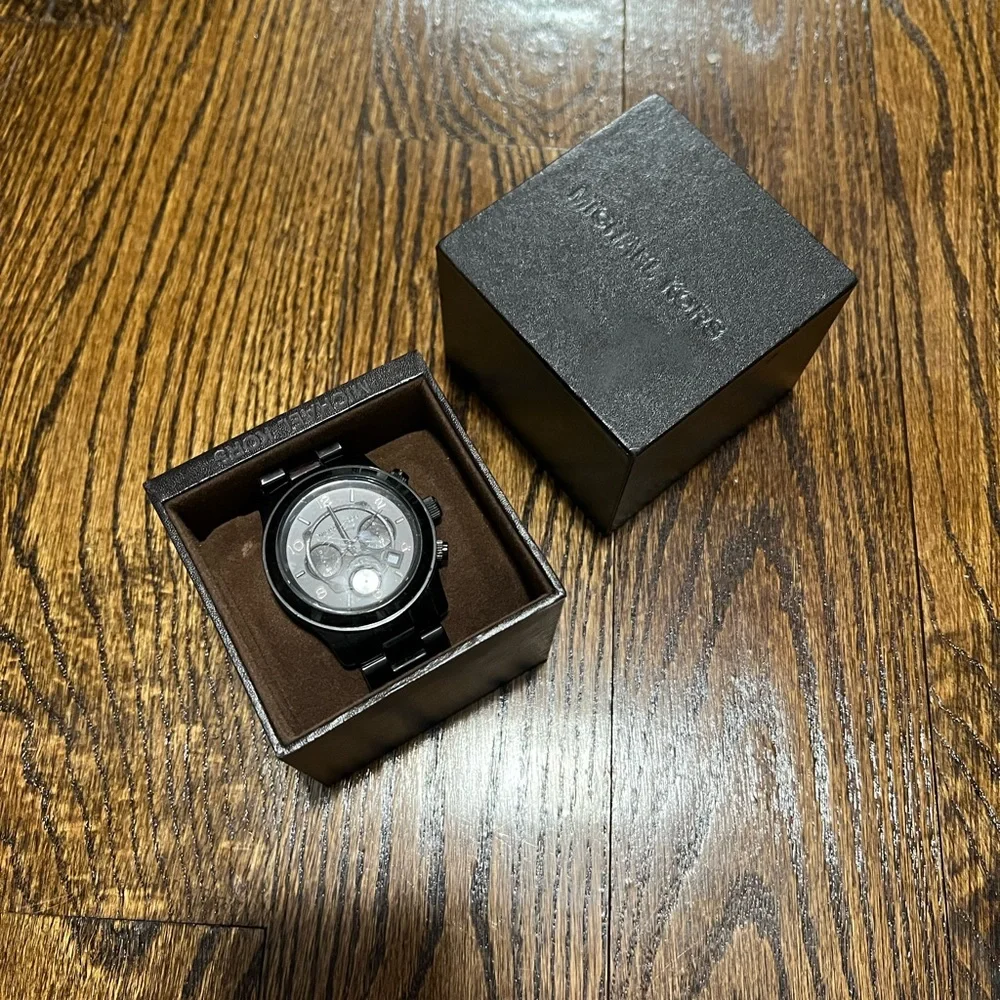 Men’s Michael Kors watch - Picture 1 of 3
